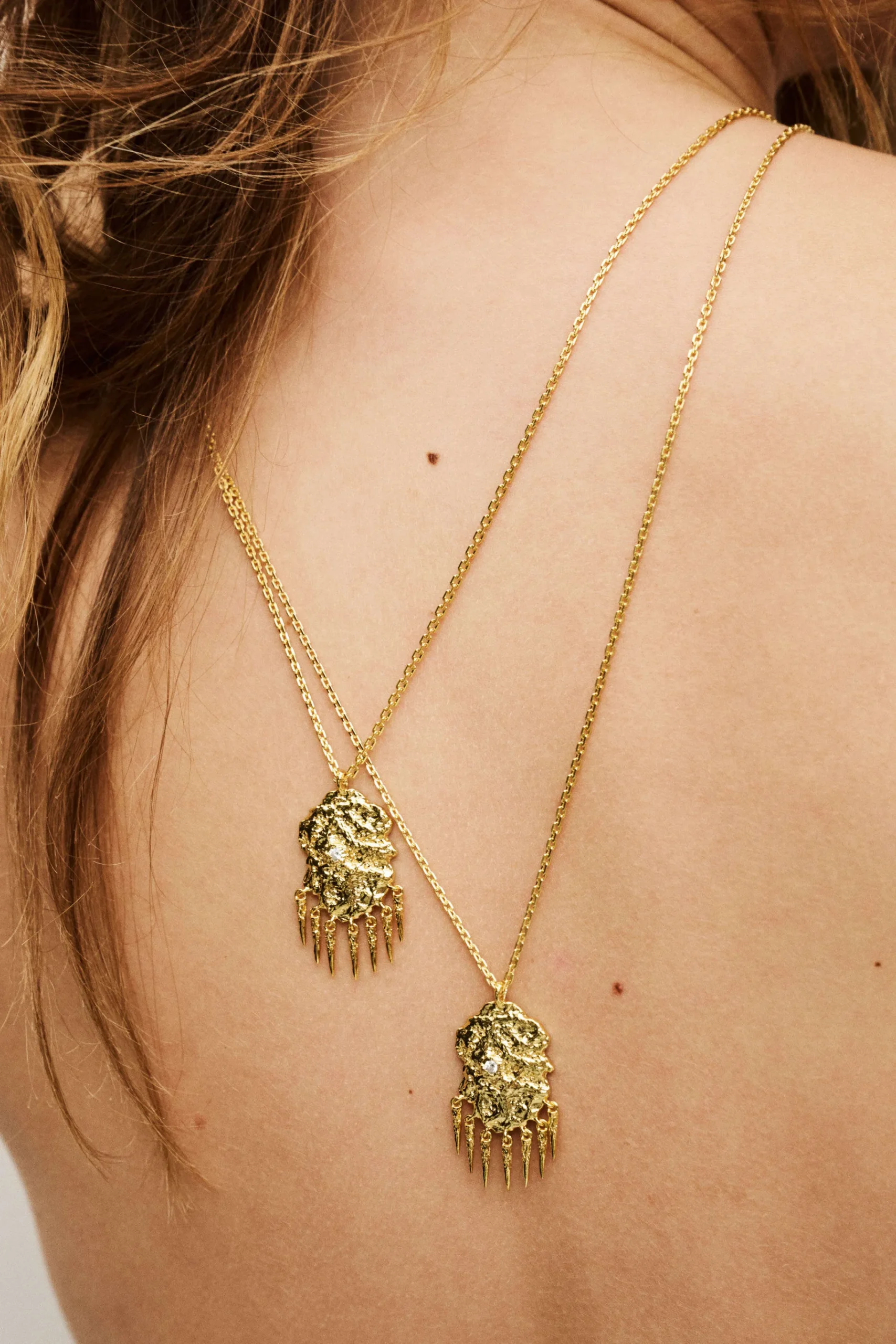 ANOUCHKA< Sale
