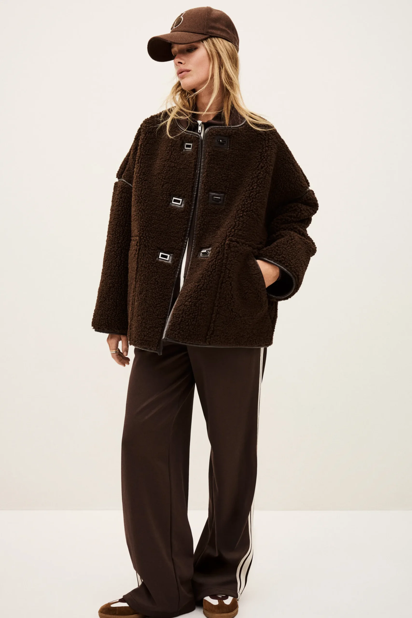 MAURY< Online