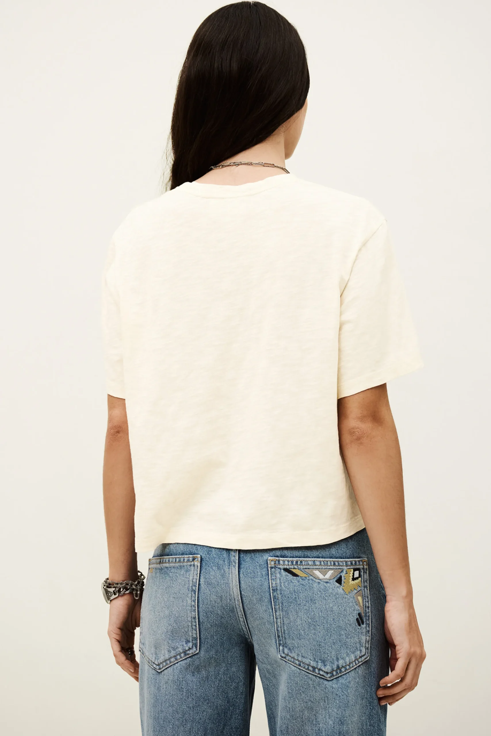 VERO< Hot