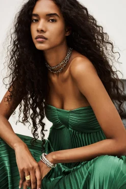 WILLOW< Online